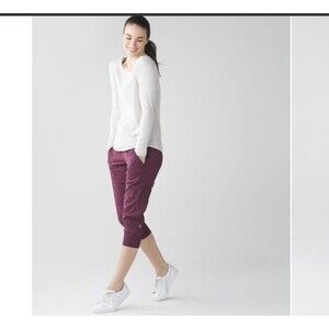 Lululemon Flux Crop Leggings Womens 4 High Rise Cuffed Ankle Yoga Red Grape Gym